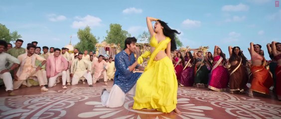 Show Me The Thumka (Song) Tu Jhoothi Main Makkaar -Ranbir,Shraddha-Pritam-Sunidhi,Shashwat-Amitabh B