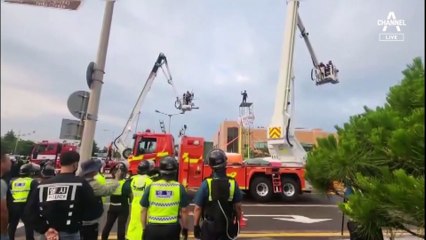 집회시위 진압에 살수차 제한법 꺼낸 민주당