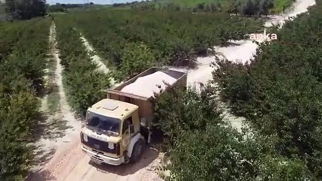 Travaux d'entretien et de réparation sur les routes endommagées par les inondations par la municipalité de Tarse