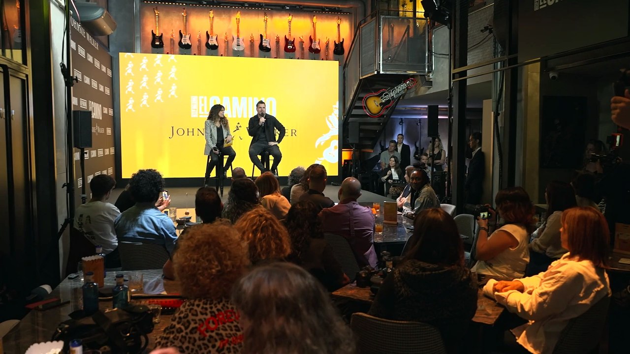 Dani Martín da voz a ocho artistas acercándonos a sus experiencias en la música en "El Camino"