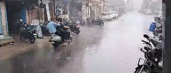 नागौर में तेज़ बारिश का कहर: 13 घंटे में दो बार मेघों की झड़ी 🌧️