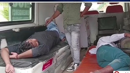 हरदोई: दो मोटरसाइकिल की आमने - सामने टक्कर, मची चीख पुकार