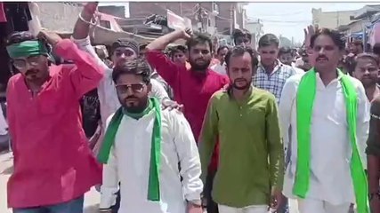 देखिए विरोध प्रदर्शन करते हुए तहसील पहुंचे भाकियू किसान नेता, जानिए क्यों