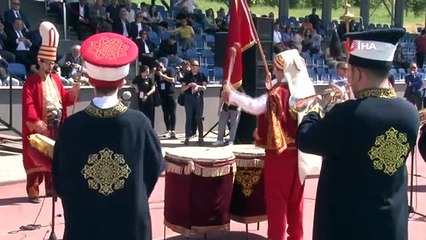 Üniversiteli Pehlivanlar Kıran Kırana Mücadele Etti