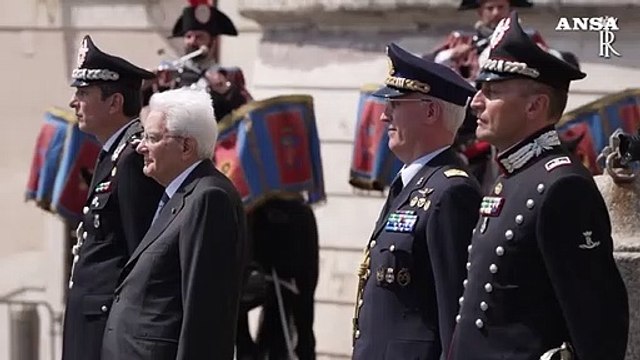 2 giugno, Mattarella assiste a cambio della guardia d'onore