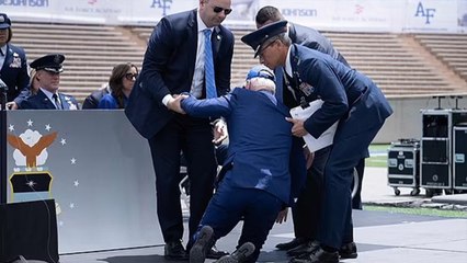ABD Başkanı Biden, yine düştü