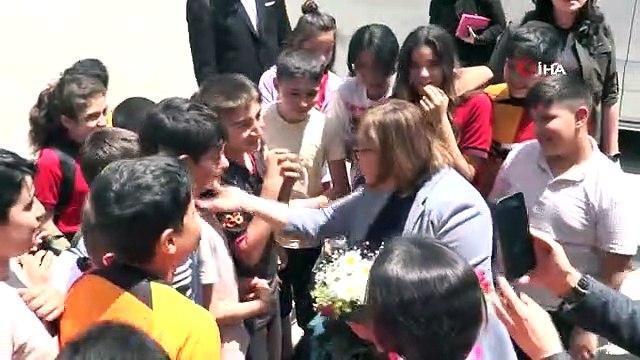 Gaziantep Büyükşehir Belediyesi, LGS'ye girecek 50 bin öğrenciye sınav seti dağıttı