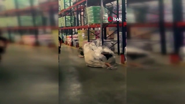 Sauté d'une hauteur de 12 mètres, sa vie a été sauvée par un sac en plastique