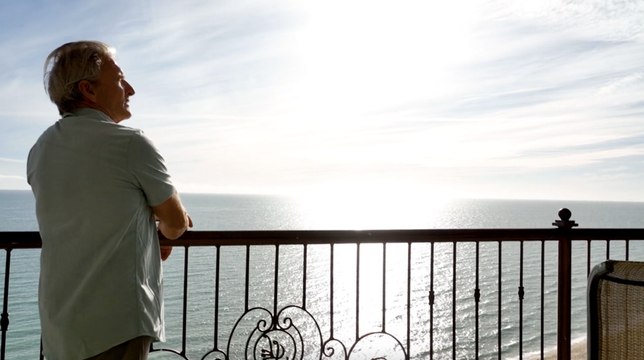 This New Oceanfront Maine Resort Has 10 Chic Bungalows, a Heated Saltwater Pool, and an Oyster Bar