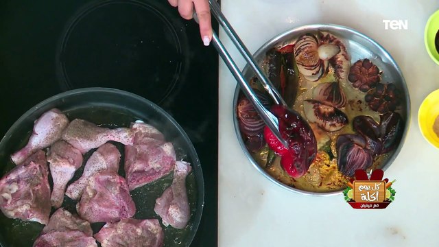 طريقة عمل دجاج مشوي بالخضار مع الشيف فيفيان فريد