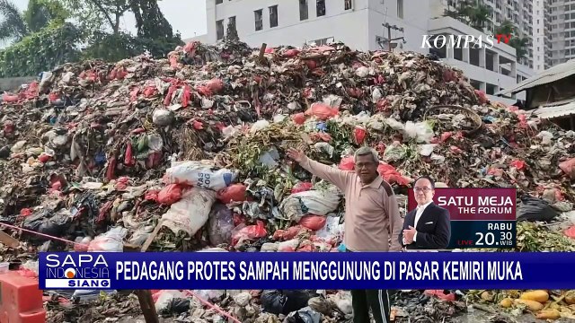 Menggunung hingga 5 Meter, Pedagang Protes Tumpukan Sampah di Pasar Kemiri Muka Depok!