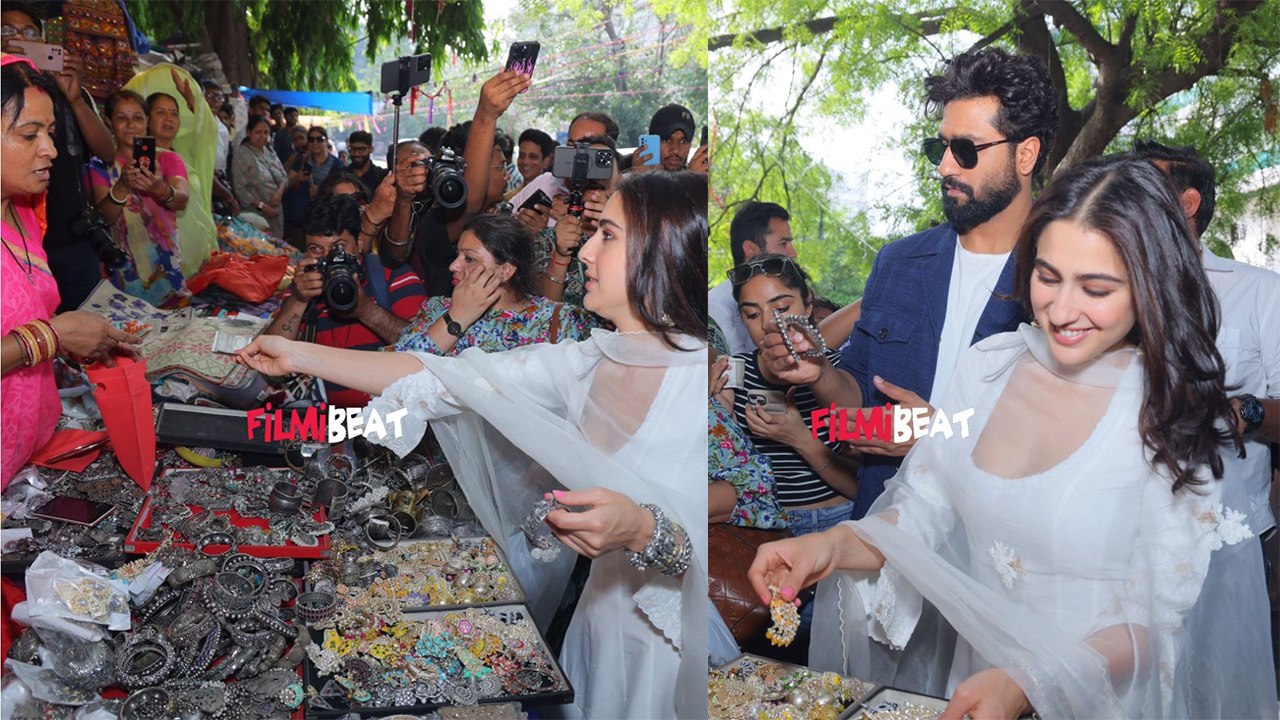 Sara Ali Khan घूमी Delhi की सड़कों पर, झुमके और Bangles की Shopping के लिए पहुंची Janpath! FilmiBeat
