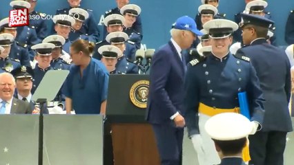 Joe Biden'ın korumaları, Süleyman Demirel'e siper olan korumaları hatırlattı