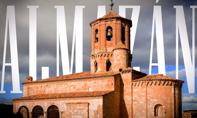 El pueblo medieval de España en el que está enterrado un famoso escritor y que tiene una iglesia declarada Monumento Histórico en el año de la II República