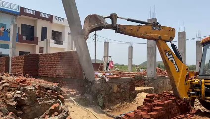 तीन अवैध कॉलोनियों को किया ध्वस्त