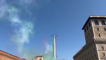 2 giugno, Festa della Repubblica Italiana: il passaggio delle Frecce Tricolori - Video