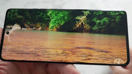 RECENSIONE MOTOROLA EDGE 40: display curvo, Android stock e tante motorolate!