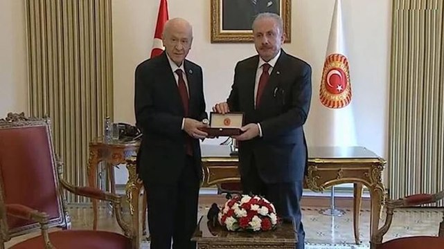 Devlet Bahçeli, Meclis Başkanlığı görevini Şentop’tan devraldı