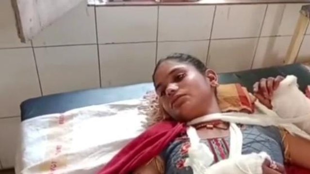 शिवपुरी: छत पर अकेली सो रही थी युवती, आधी रात हुआ कुछ ऐसा कि अस्पताल में कराना पड़ा भर्ती