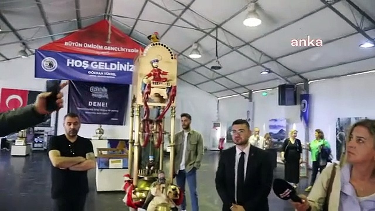 Inauguration de l'exposition des machines extraordinaires de Cezeri à Kartal