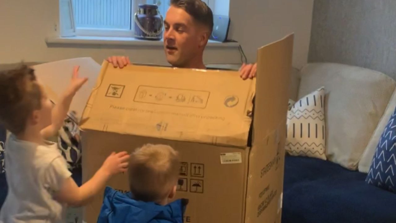 Military Dad surprises his sons with an early homecoming after being away on a 6-month tour