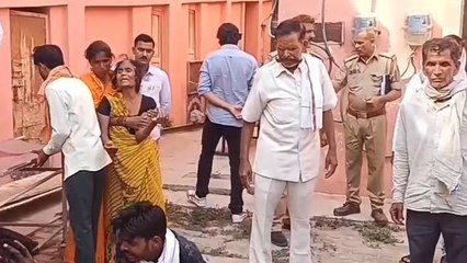 एटा में देखिए भीषण सड़क हादसे का खौफनाक मंजर, पति से छूट गया पत्नी का साथ