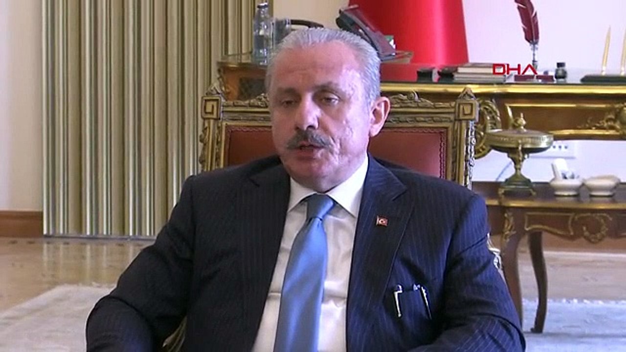 Le président du YSK a présenté le mandat du président Erdoğan au président de la Grande Assemblée nationale de Turquie Şentop.