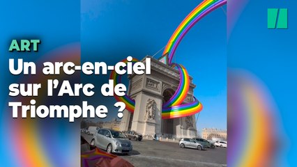 Download Video: Pour célébrer le mois des fiertés, un artiste décore l’Arc de Trimphe d’un arc-en-ciel