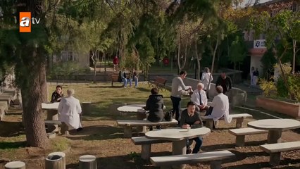 70-Huerfanas (Kirgin Cicekler), en español