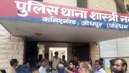 सोशल मीडिया पर दोस्ती, विदेश से फंडिंग व हथियार की सप्लाई...