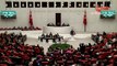 Cérémonie de prestation de serment d'un député à la Grande Assemblée nationale de Turquie… Osman Gökçek de l'AKP a lu le texte du serment de manière incomplète, a répété son serment en s'y opposant