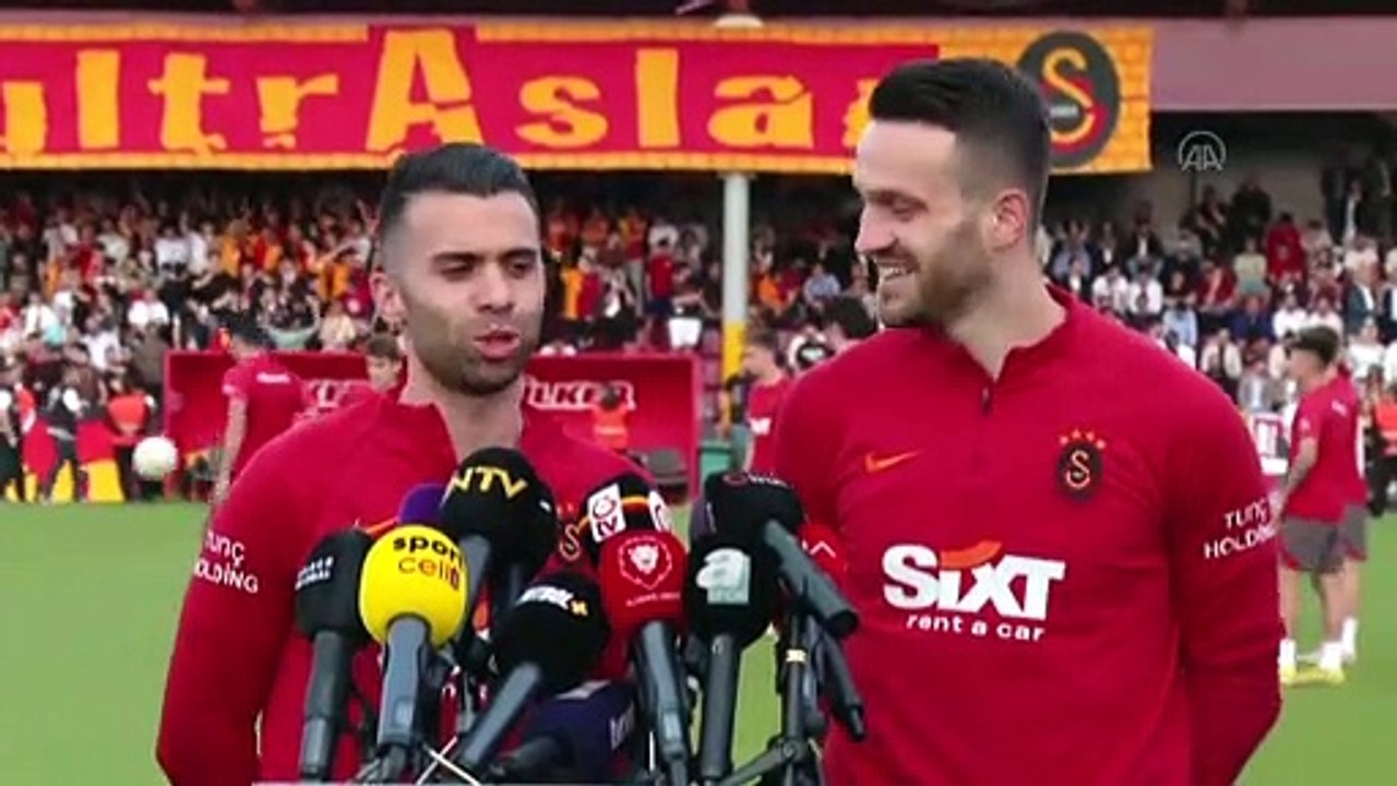 İSTANBUL - Okan Kocuk ve Emre Taşdemir gazetecilere açıklamalarda bulundu