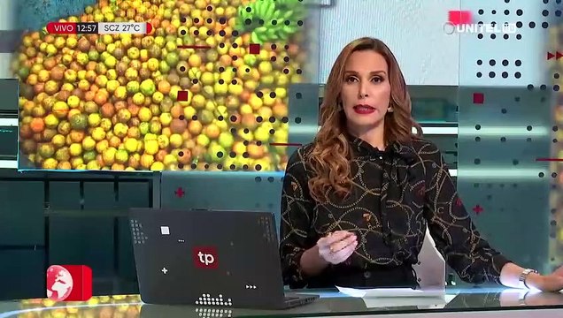 Frutas se pudren en la carretera y comerciantes piden paso en el bloqueo en Yapacaní para salvar lo que queda