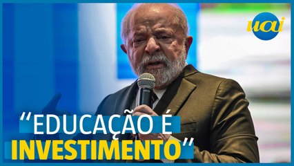 "Gasto é pagar 13,75% de juros", diz Lula na UFABC