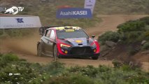 Sardaigne - Esapekka Lappi (Hyundai) et Sébastien Ogier (Toyota) au coude-à-coude