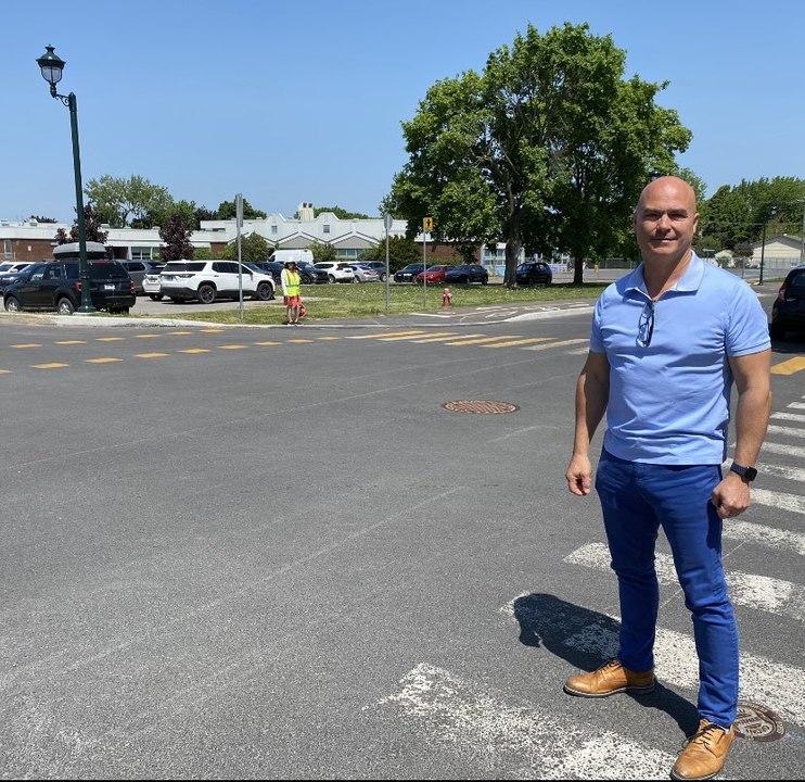 Mike Gendron et des histoires sur le boulevard Saint-Francis à Châteauguay avant les aménagements