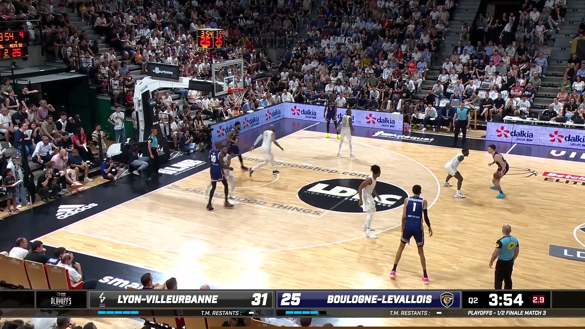 Betclic Elite : L'Asvel recolle à 2-1 en battant les Mets de Wembanyama