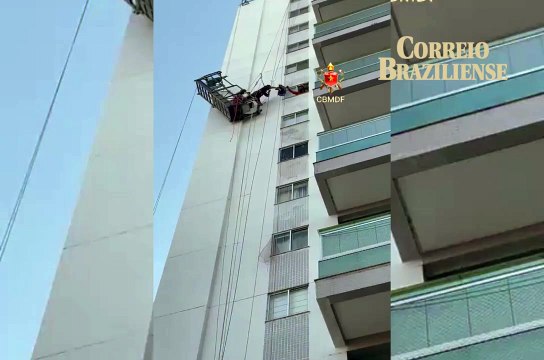 Águas Claras: operários ficam pendurados em andaime durante obra em prédio