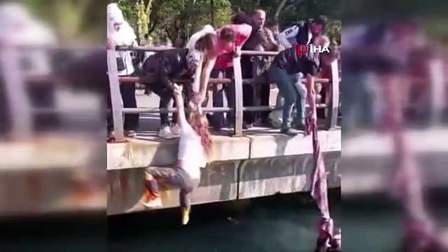 Marché de la vie en mer à Üsküdar： ils ont essayé de le sauver avec une natte de pique-nique