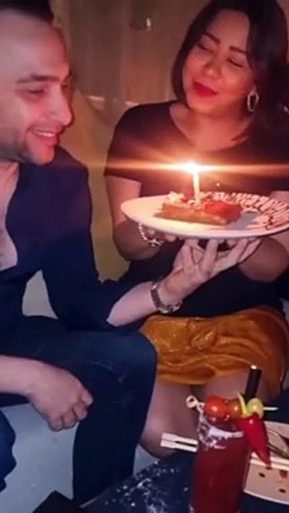 احتفال شيرين عبدالوهاب بعيد ميلاد حسام حبيب