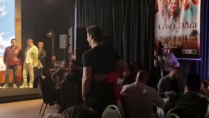 Le 100ème épisode de la série Gönül Mountain a été fêté ! Gülsim Ali İlhan a fait une surprise dans la nuit