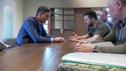 Encuentro de Sánchez con Zelenski en la Cumbre de la Comunidad Política Europea