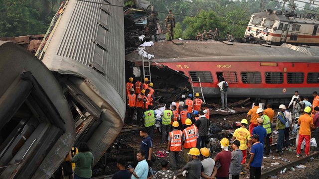 Inde : au moins 288 morts et 850 blessés dans l'une des pires catastrophes ferroviaire du pays