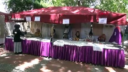 Les femmes contribuent à l'économie familiale avec des cours d'éducation publique à Manavgat