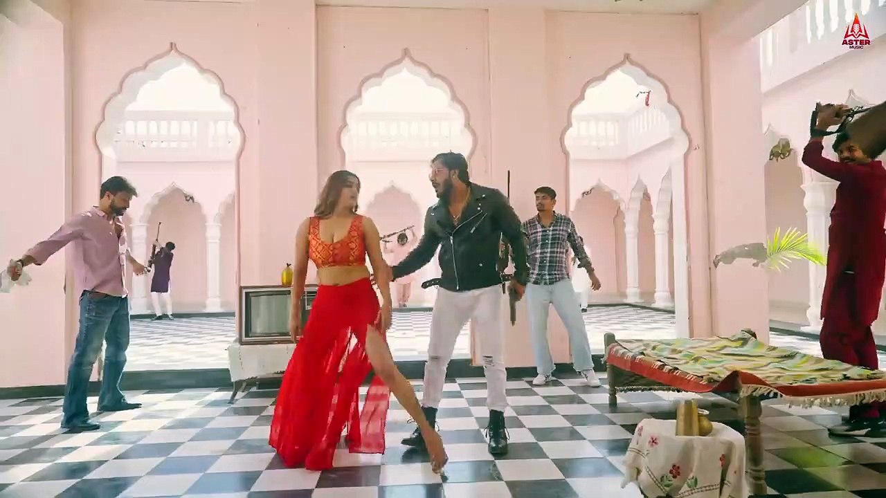 Villain_Rhn_De__Bandook_Utha____Narender_Bhagana___Divyanka_Sirohi___Sinta___Sanket___Haryanvi_Song(720p)