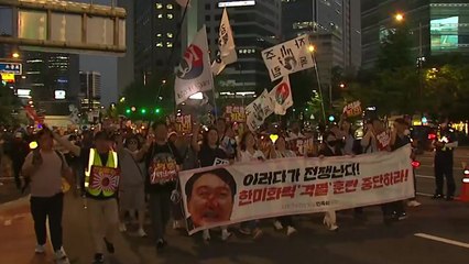 서울 도심 곳곳 집회로 정체...야간 촛불 문화제·행진 / YTN