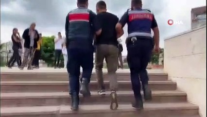 Jandarma Devriyeleri Aranan Şahısları Yakalıyor