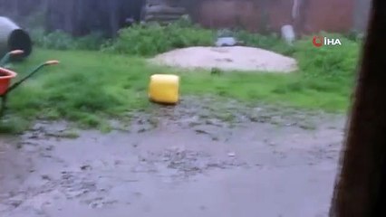 Mudurnu'da Yıldırımın Düşme Anı Kameraya Böyle Yansıdı