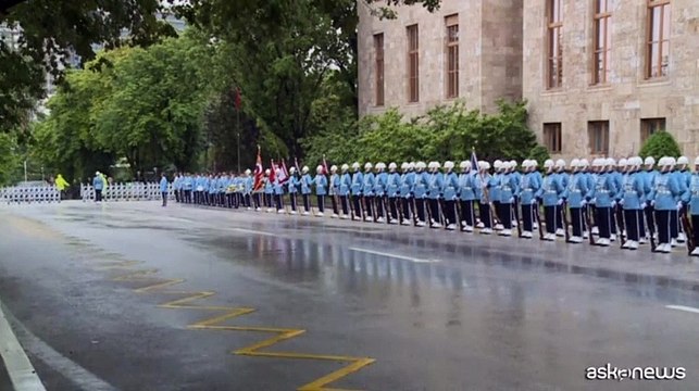 Turchia, Erdogan giura in parlamento dopo rielezione a presidenza