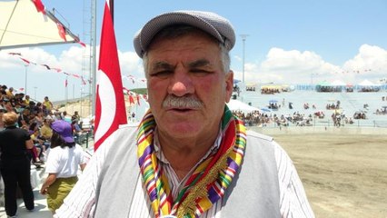 Son dakika haber | Hızını alamayan kızgın boğa sahibini öldürüyordu